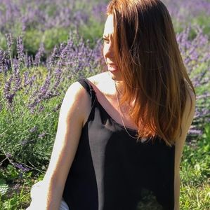 Meet your Posher, Laurie